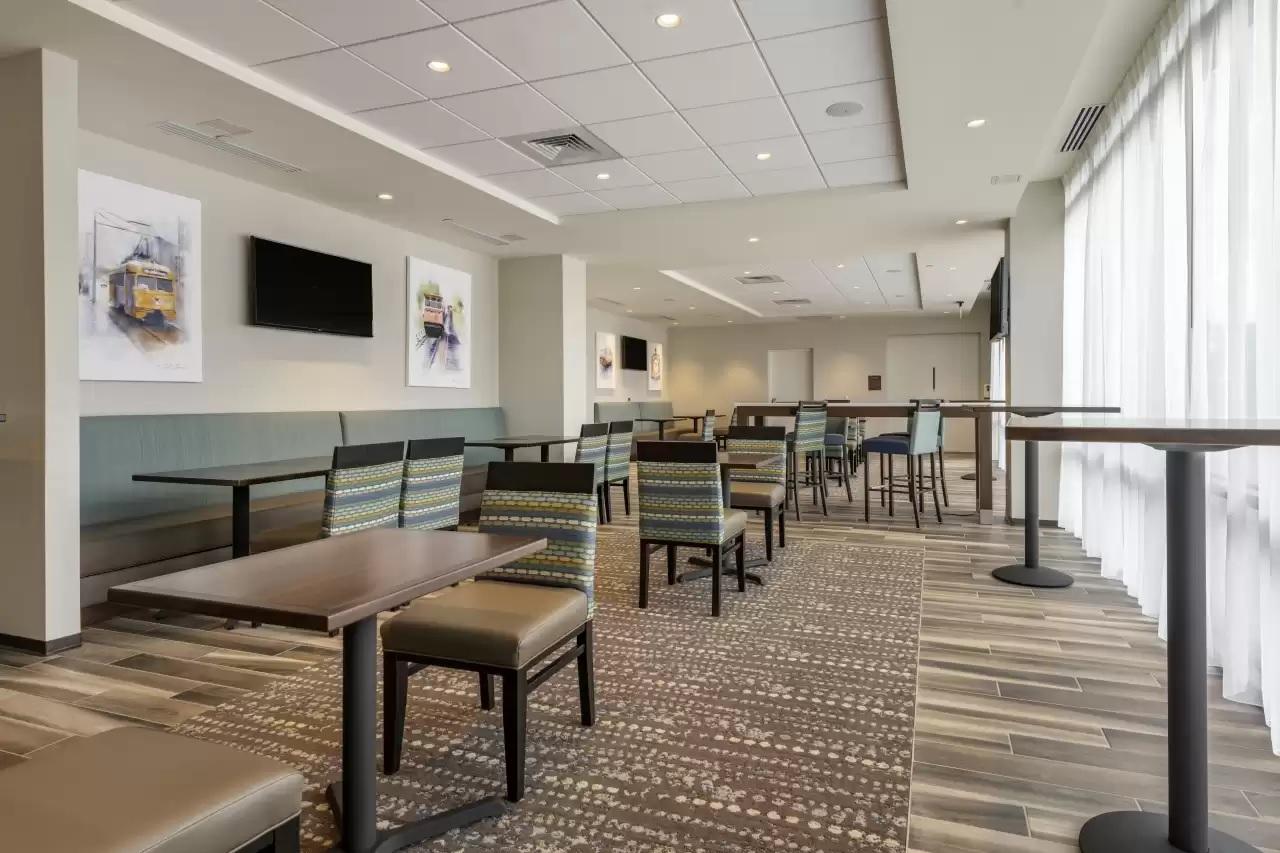 Comfort Inn & Suites Pittsburgh-Northshore Экстерьер фото